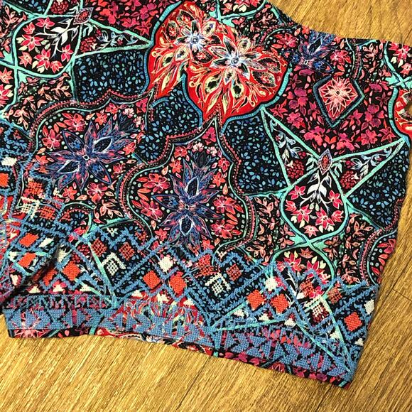 GAP Floral Embroidered Pull on Multicolored Shorts with Tassel Ties Size Small - Picture 9 of 11